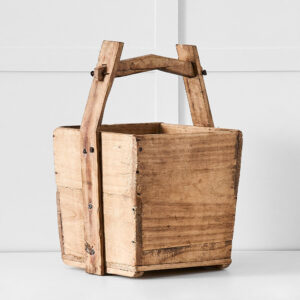 Albany Antique Bucket