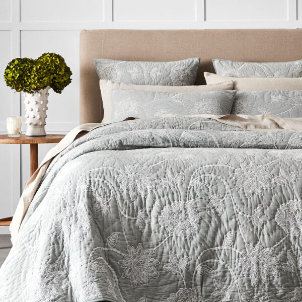 Emmeline Coverlet 240x260
