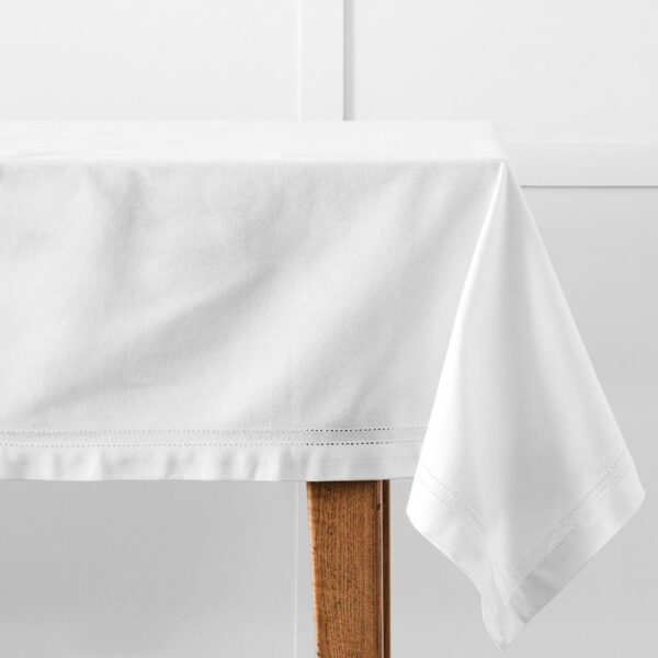 Hayman Tablecloth 150x275