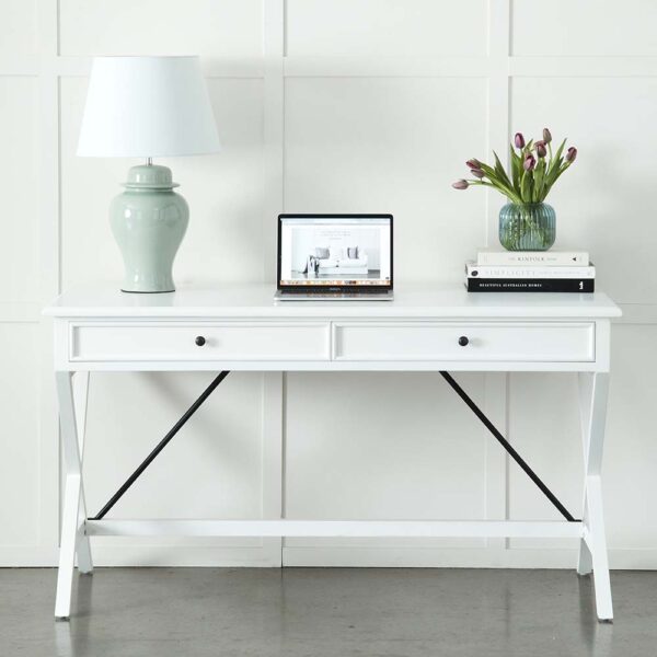Hilton Desk