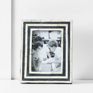 Jazzy Bone Frame