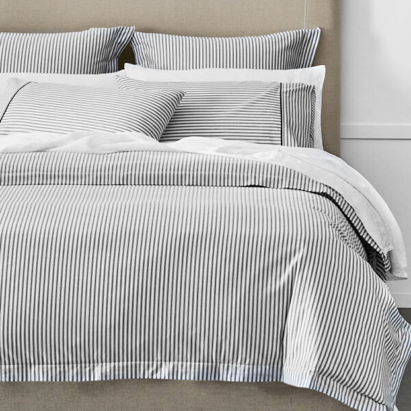 Parish Quilt Cover - Black & white